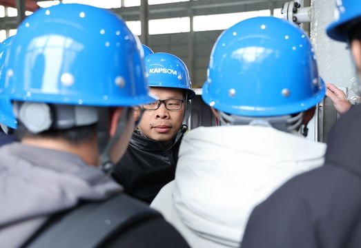 KAPSOM se aproxima da fase de embarque para a Austrália.